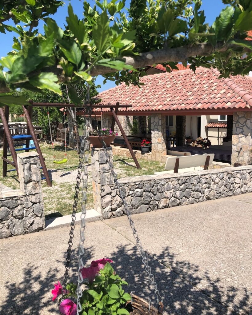 2c59ac7d d7a3 46e7 a429 563b0ae80a51