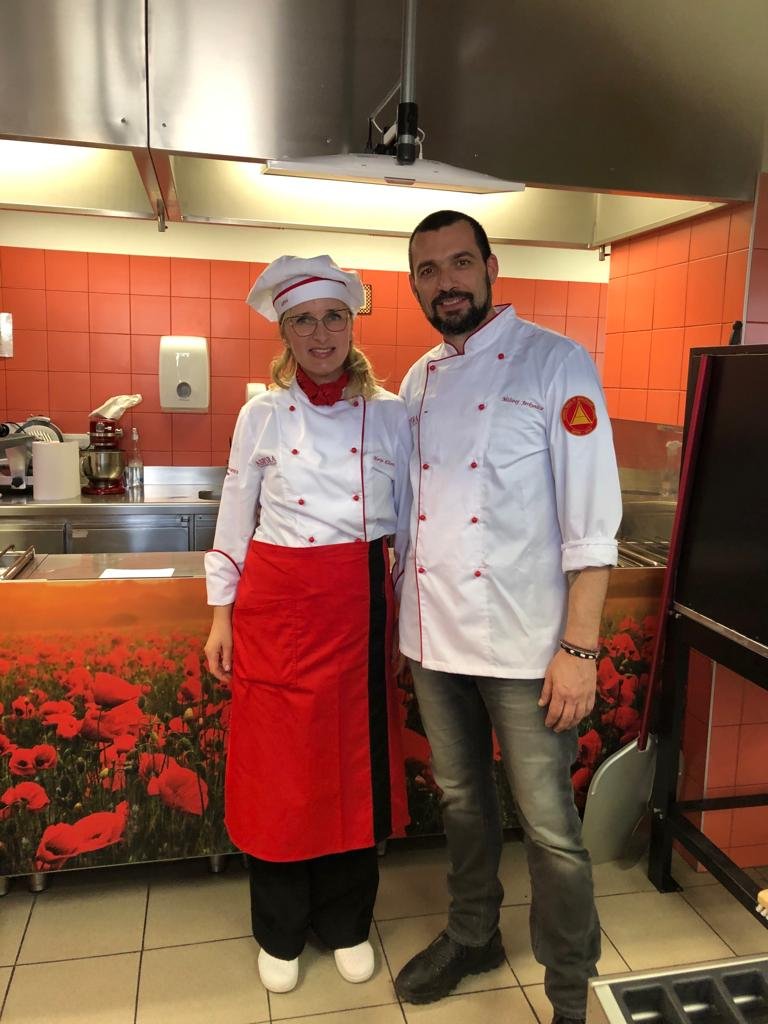 4a998275 95ac 4b26 bcfe 0f786bb64e4a0